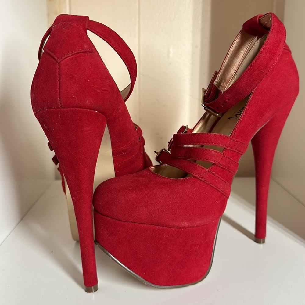 Platform Heels - image 3